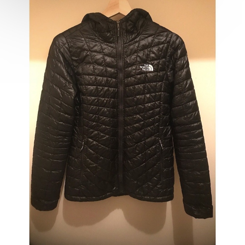 The north face women’s thermoball hooded jacket
